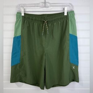 Xersion boys green color block unlined workout outdoors shorts. Size XL 18/20.